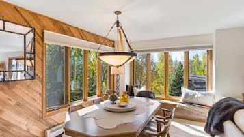 Condo, 4 quartos | Opções para refeição