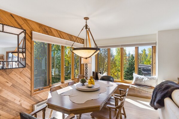 Dining - Winterset 7 4 Bedroom Condo (Steamboat Springs)