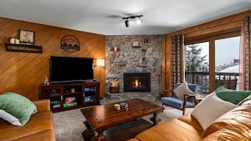 Townhome, 2 Bedrooms | Ruang tamu