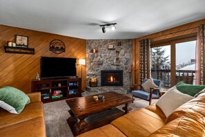 Townhome, 2 Bedrooms | Living area