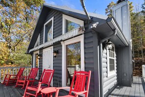Cabin, 2 Bedrooms | Terrace/patio