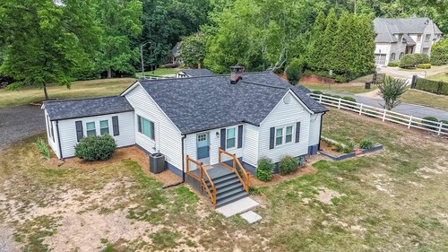 Kennesaw Cottage – Quiet Retreat
