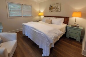 4 chambres, fer et planche à repasser, lit parapluie, Wi-Fi