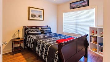2 habitaciones, tabla de planchar con plancha, wifi y ropa de cama