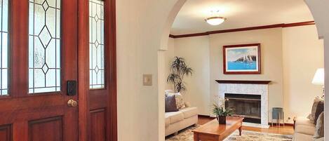 TV, fireplace, DVD player, offices