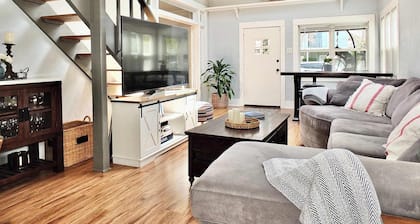 Beach Paradise, Steps to the Beach, Sleeps 8