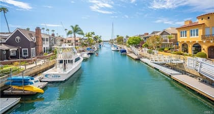 Steps to Beach & Alamitos Bay - World Cup Venue Nearby