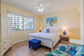 10 soverom, strykejern/-brett, wi-fi og sengetøy