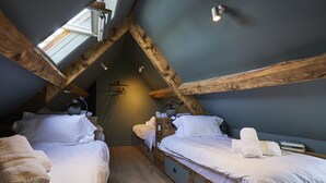 2 soverom, strykejern/-brett, wi-fi og sengetøy