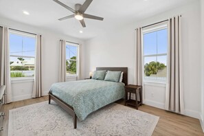 4 chambres, fer et planche à repasser, Wi-Fi, draps fournis