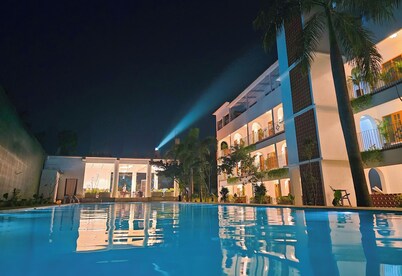 Madras Chronicle Bay Resort & Spa