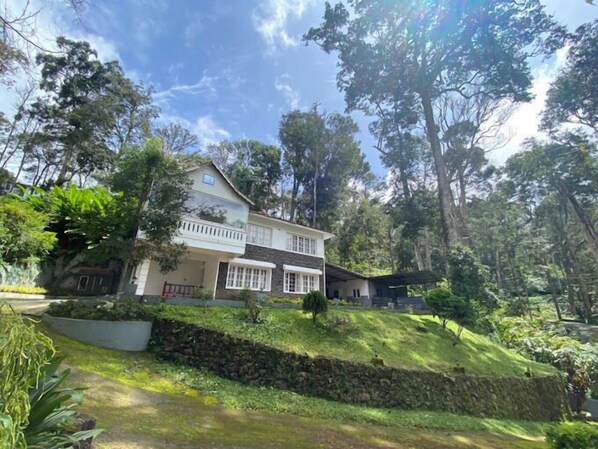 Fachada da propriedade