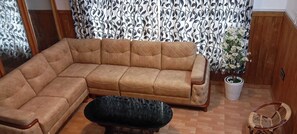 Deluxe Villa, Mountain View | Living area - Cloud 9 Villa (Devikolam)