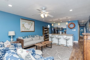 TV, offices - Comfy 2bdr | Pets | Optional Golf Cart (Port Aransas)