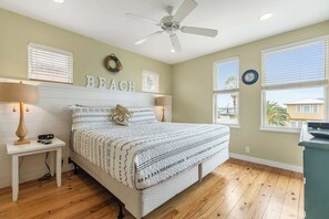 5 bedrooms, iron/ironing board, WiFi, bed sheets