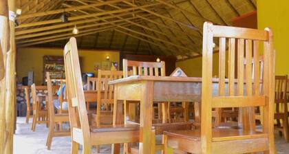 fort coleb hotel