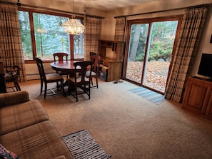 Smart TV, fireplace, DVD player, books