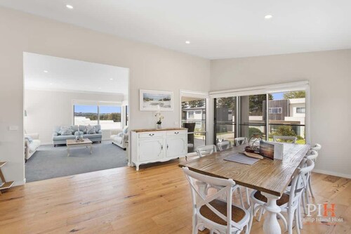 Coastal Family Retreat in CW