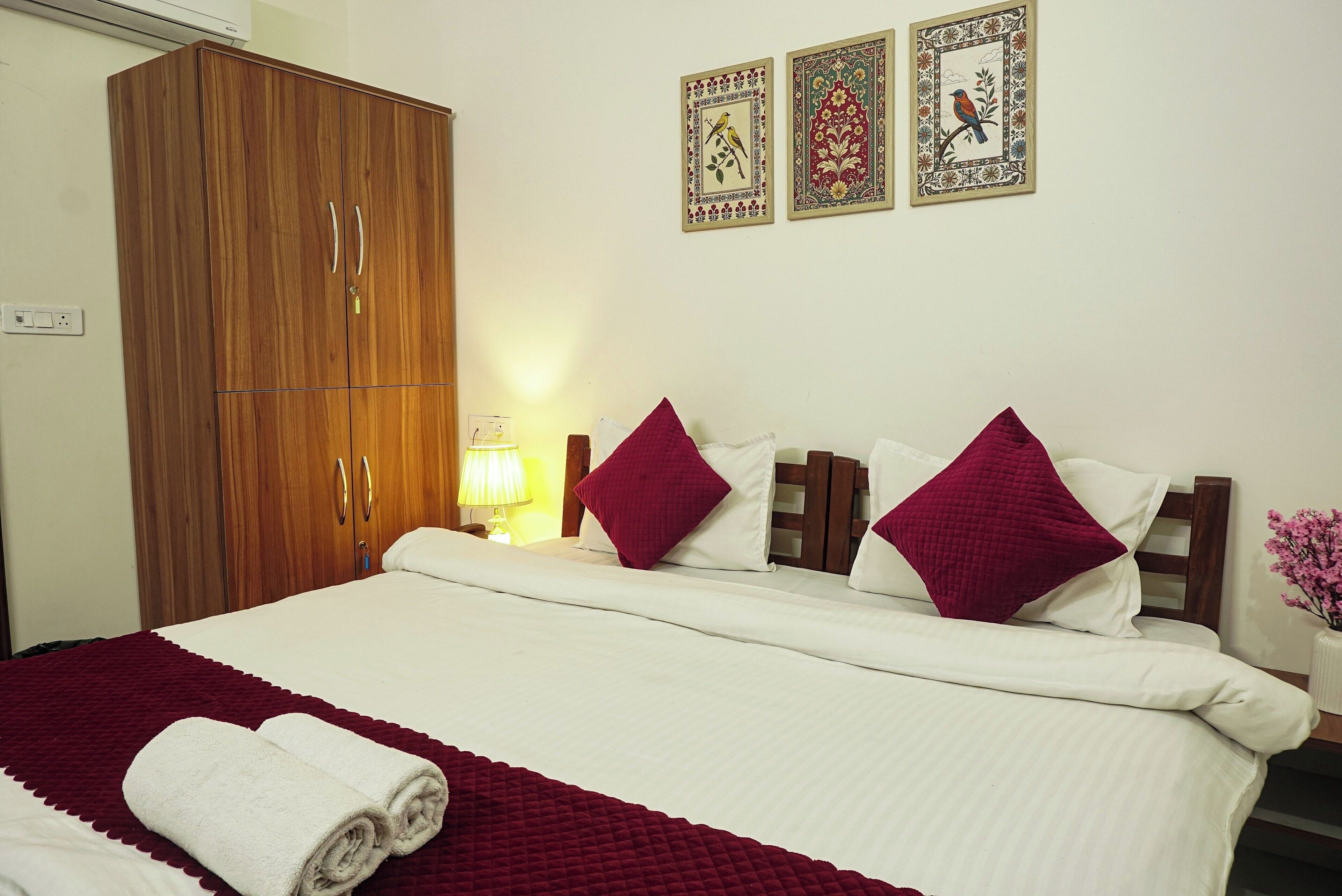 Camas con efecto memoria, wifi gratis y ropa de cama 