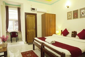 Colchones con efecto memoria, wifi gratis y ropa de cama 