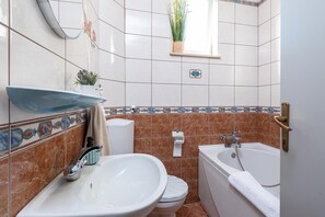 Hair dryer, towels