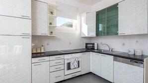 Unclassified image, 3 of 18, button - Beautiful 2-Bedroom Apartment with Balcony and Sea View. (Orebic)