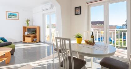 Beautiful 2-Bedroom Apartment with Balcony and Sea View.