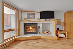 Interior - Peru Lift Cozy Condo! (Keystone)