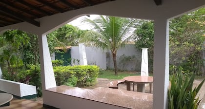 "Spacious 5-Bedroom House Just a Few Steps from the Sea: Tranquility and Security"