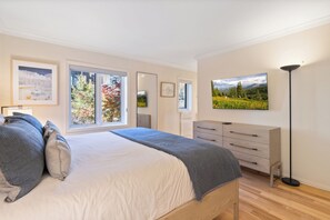 1 bedroom, iron/ironing board, free WiFi, bed sheets - Lionshead Village, Pool, Hot Tub | W209 (Vail)