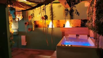 室内 SPA 浴缸