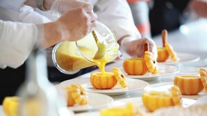 Ảnh chưa phân loại, 2 trong số 21 ảnh, nút