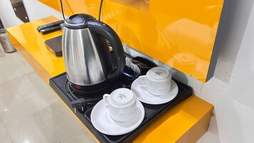 Evrópskur morgunverður daglega (250 INR á mann)