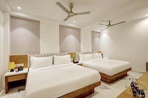 Family Twin Room | Living area - Hotel Kelvish by Foxi Group (New Delhi)