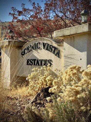 Scenic Views Casita 1 - Cozy Studio for 2, Local Golfing 50% Off!