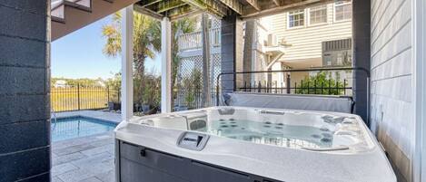 Bañera de hidromasaje al aire libre