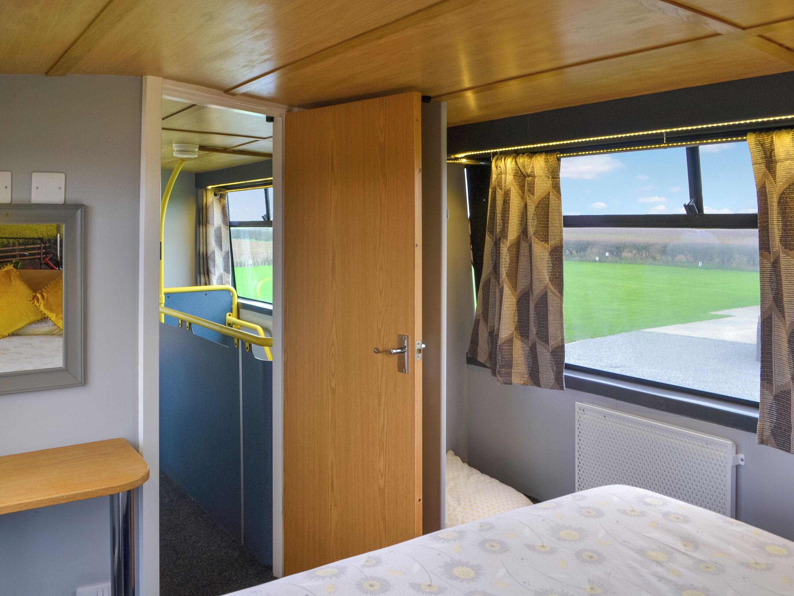 2 bedrooms, bed sheets