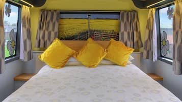 2 bedrooms, bed sheets