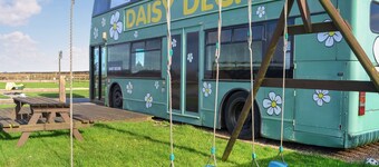 Daisy Decker - UK48371