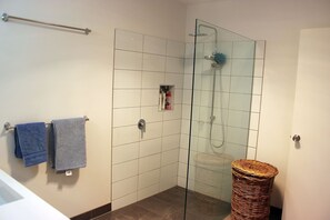 Hair dryer, soap, toilet paper - Seashell Oasis at Cape Woolamai (Cape Woolamai)