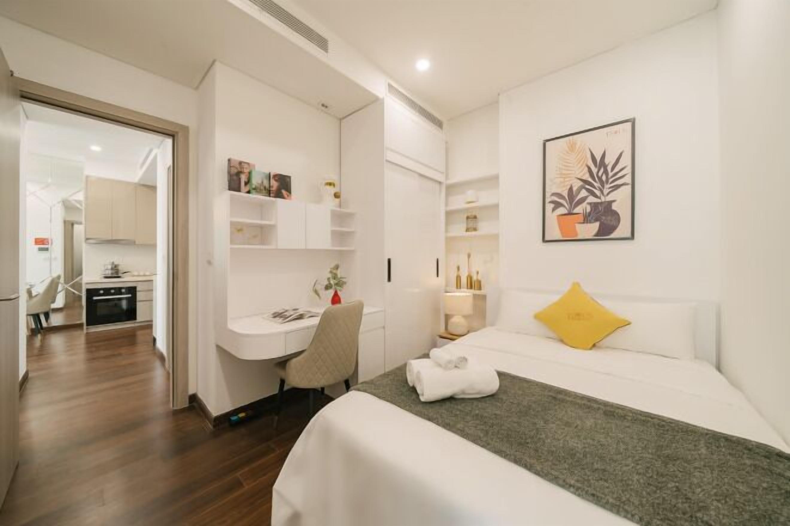 Memory foam -patjalliset sängyt, työpöytä