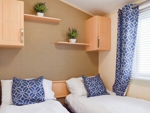 3 bedrooms, free WiFi, bed sheets