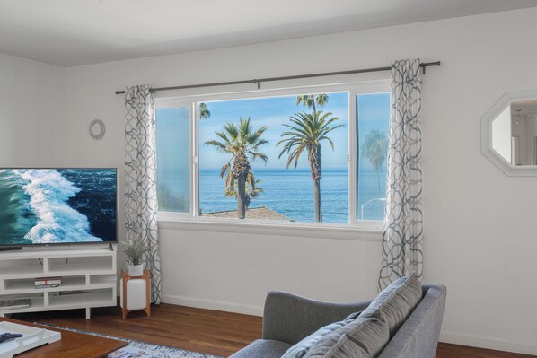 Smart TV - Ocean View Condo/Steps to Ocean/Walk to All (La Jolla)