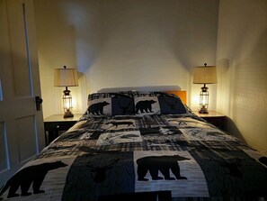 3 chambres, fer et planche à repasser, Wi-Fi, draps fournis