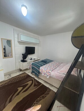 1 chambre, Wi-Fi gratuit, draps fournis