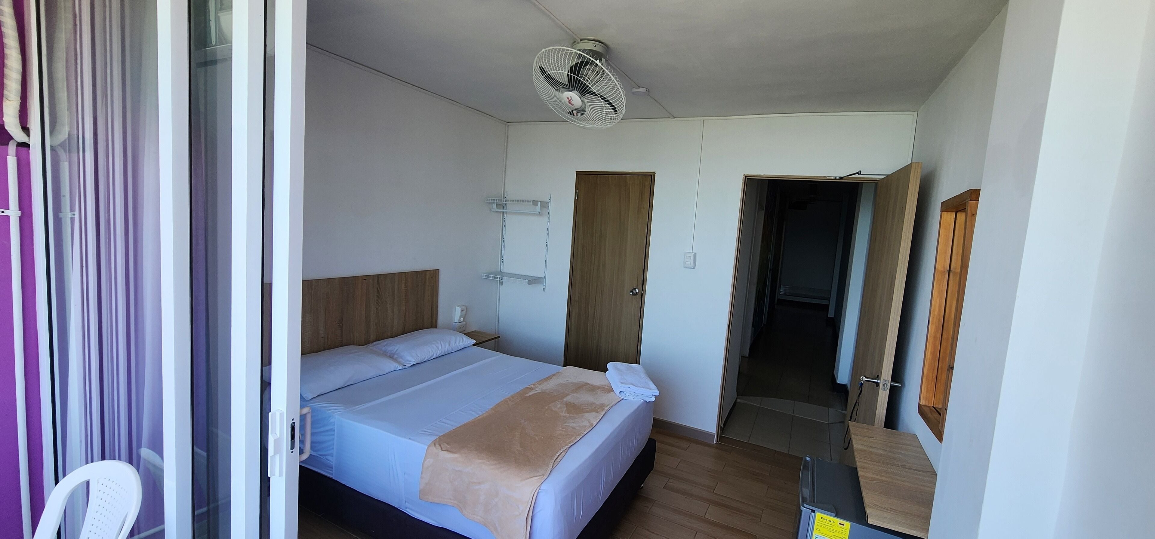 Kamar Double Standar, 1 Tempat Tidur Double, balkon, pemandangan laut (#300) | Wi-Fi gratis dan seprai linen