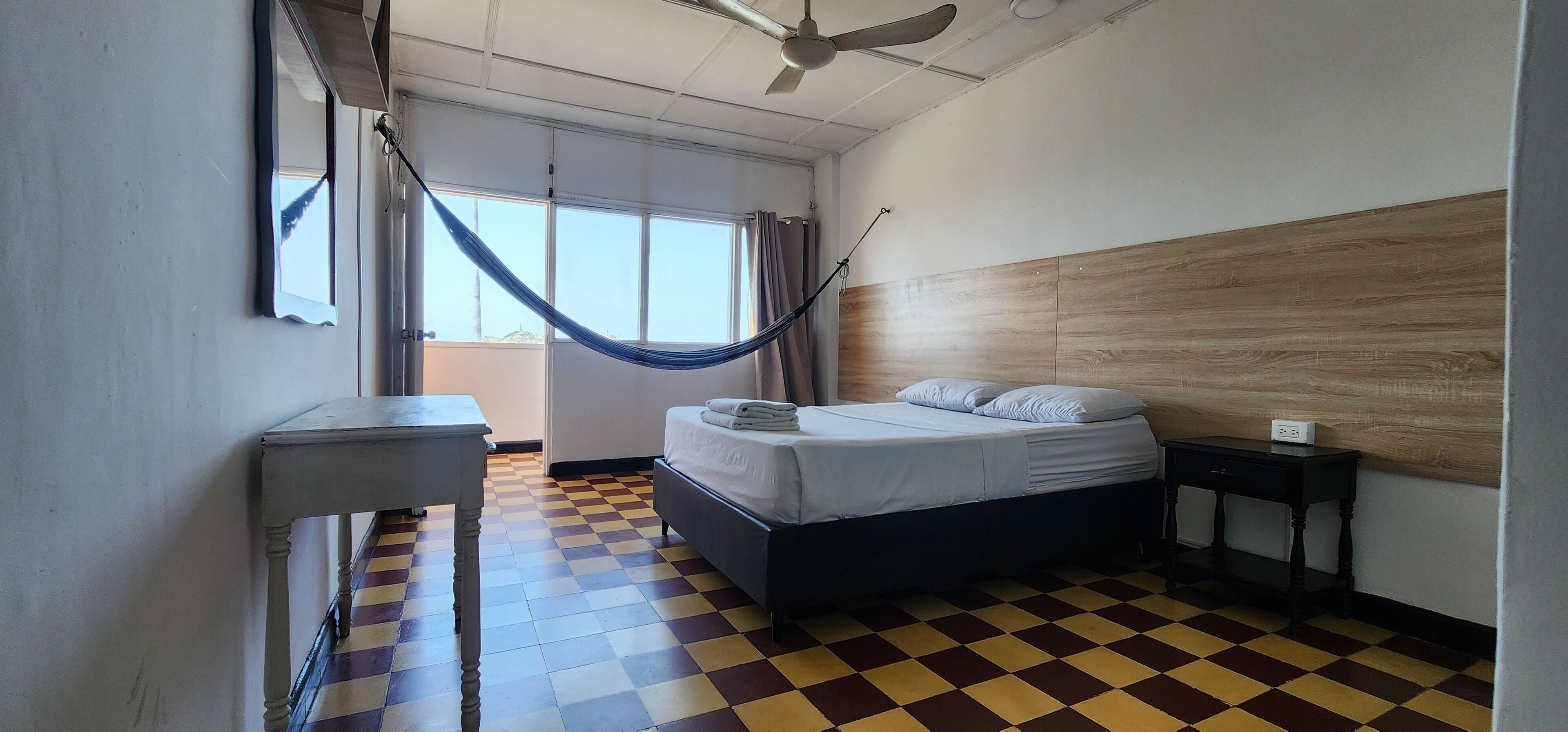 Kamar Double Standar, 1 Tempat Tidur Double, balkon, pemandangan laut (#411) | Wi-Fi gratis dan seprai linen