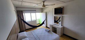标准双人房, 1 张双人床, 阳台, 海景 (#408) | 免费 WiFi、床单