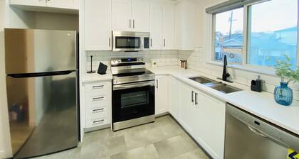 Modern Cozy Retreat Close to Downtown