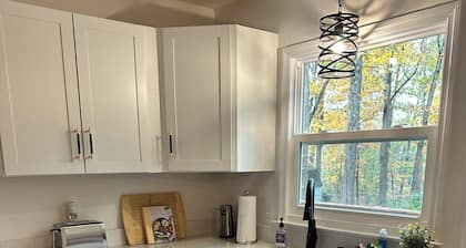 Large 4-bedroom house in Murfreesboro with Game Room & Pet Friendly - Sleeps 12